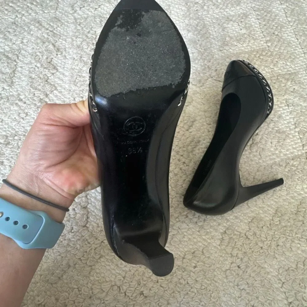Chanel Lambskin CC Cap Toe Platform Chain Pumps size 36.5 Black